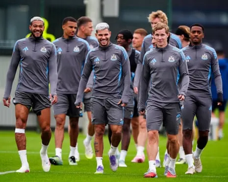 Howe Urges Squad to Show They're Contenders Versus Barcelona