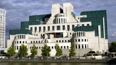 The UK's Secret Intelligence Service Introduces Encrypted Platform to Attract Agents in Russia